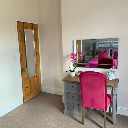 Holiday home Little Hally Holiday *